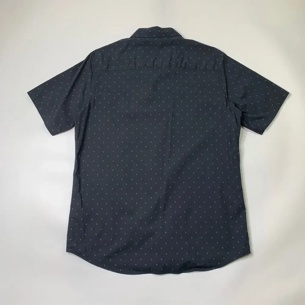 Travis Mathew Shirt Mens L Large Black Curved Shirttail Hem Point Collar Pocket